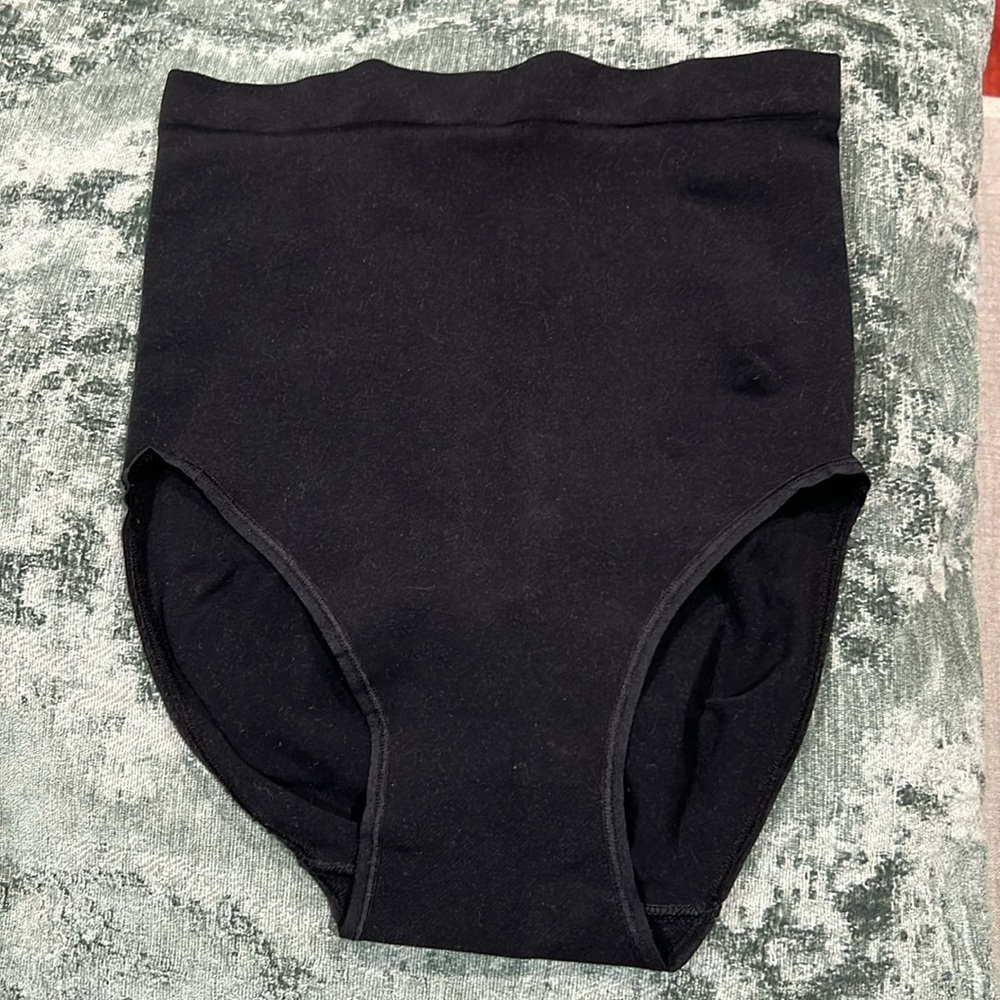 Controlbody shaping panties